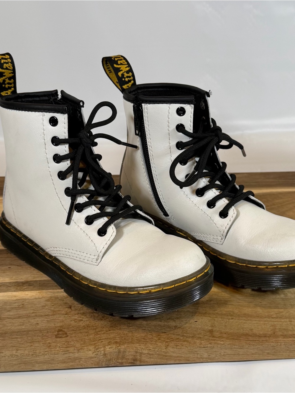 Dr Martens 1460 Youth Sz 1 White Combat Boots with Black Trim